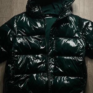 Zara Men’s Hunter Green Puffer Jacket